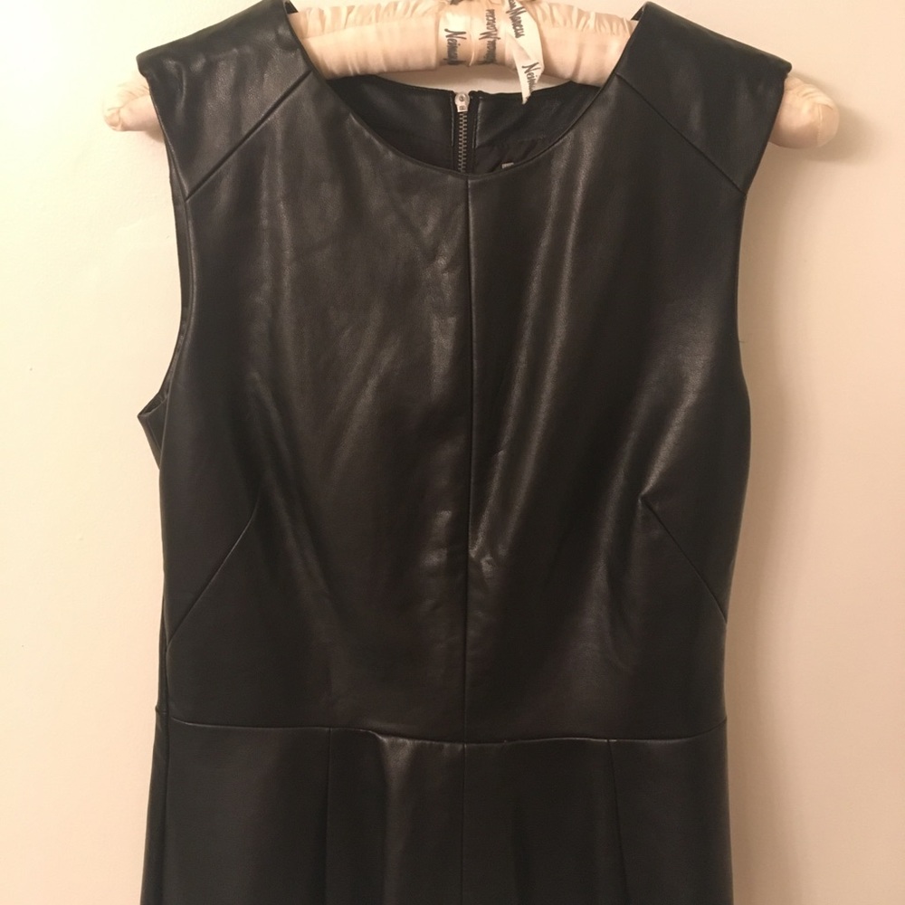 Black CO sleeveless zip top, sz. S